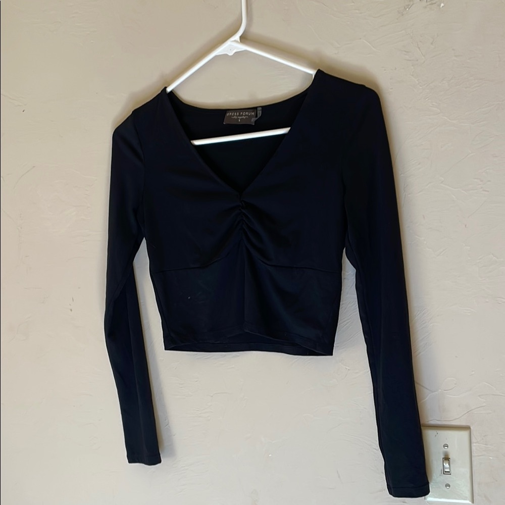 Dress Forum black Long Sleeve crop Top! Small